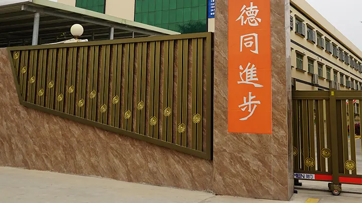 Aluminum Alloy Fence-case-2