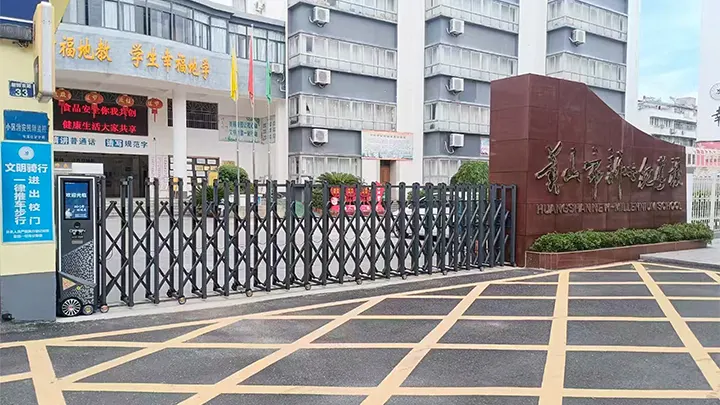 Retractable Gates-case-08