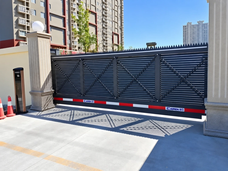 Why Does the Foundation Decide Whether a Trackless Cantilever Gate Runs Reliably